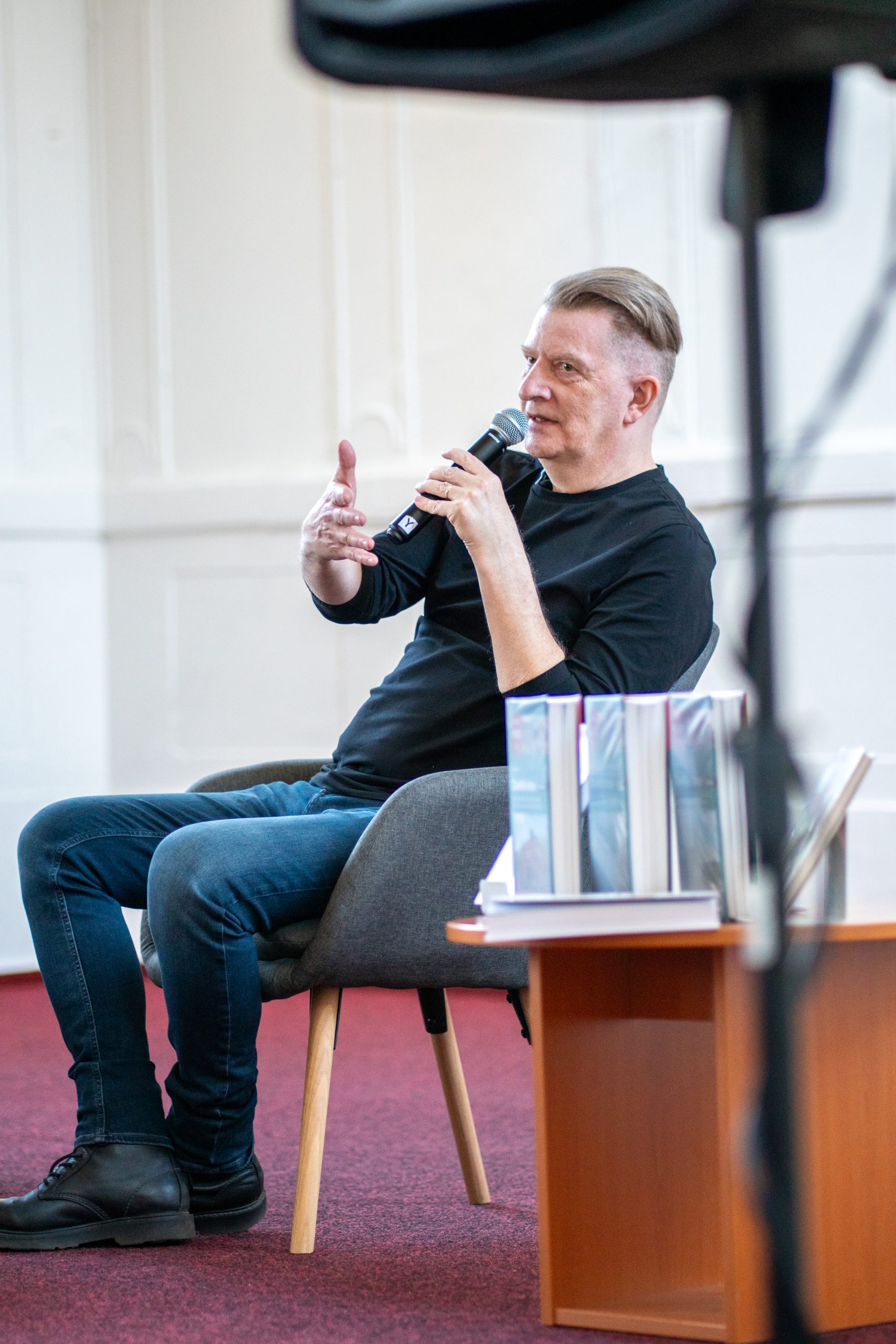 Záznam besedy s Jiřím Padevětem